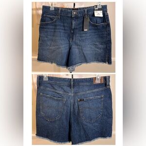 NWT: Lee Heritage High Rise Blurred Nights Frayed Denim Shorts! Size 14M.